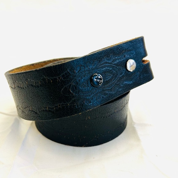 Brushy Creek Western Full Grain Cowhide Belt - Picture 2 of 12